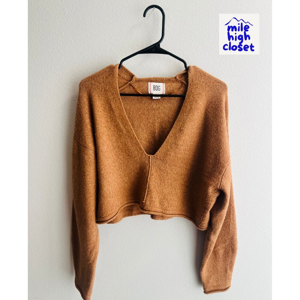 BDG Crop Sweater